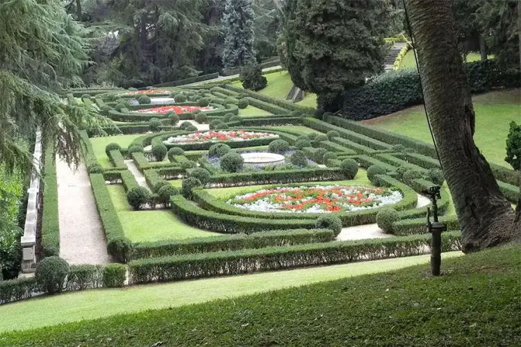 Visit the Vatican Gardens: Guided Tours, Tickets, and What to See